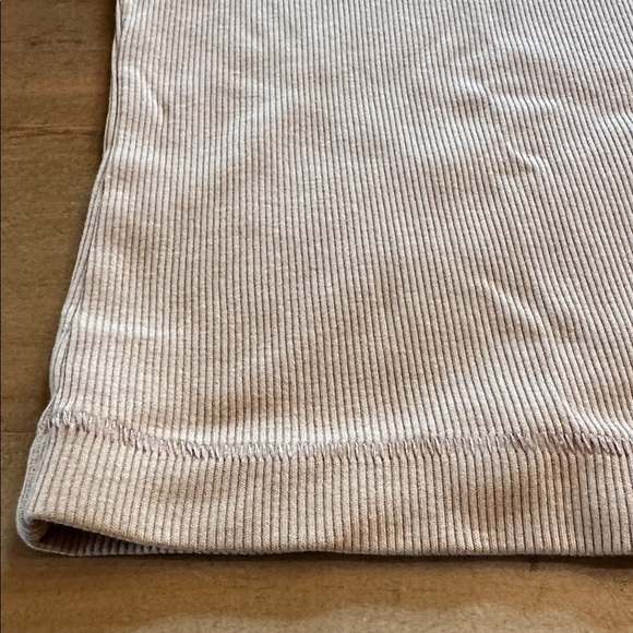 **Bundle**Universal Thread Tank Tops - Picture 7 of 13